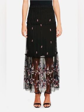 Willow and Clay Black Floral Tiered Mesh Skirt